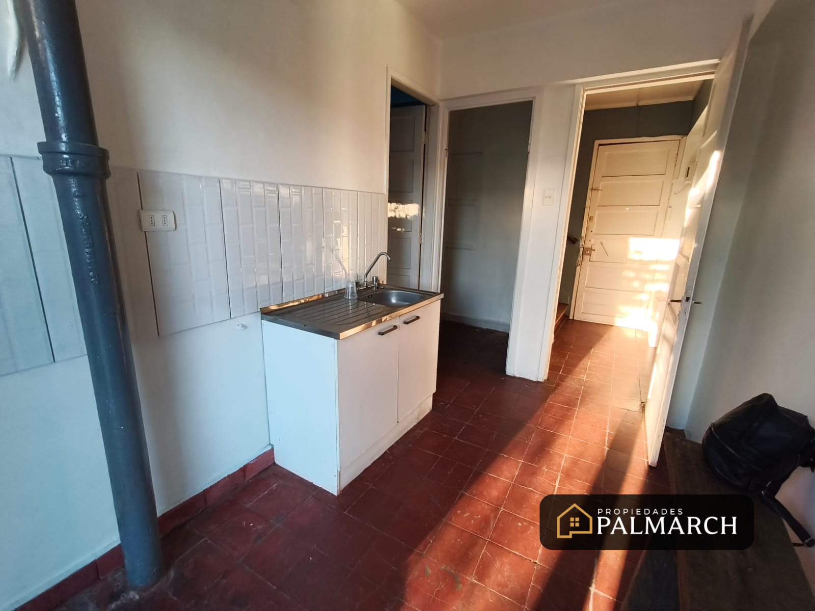 OFICINA / PROPIEDAD PARA USO PROFESIONAL EN EXCELENTE UBICACIÓN – CHILLÁN - Imagen 17